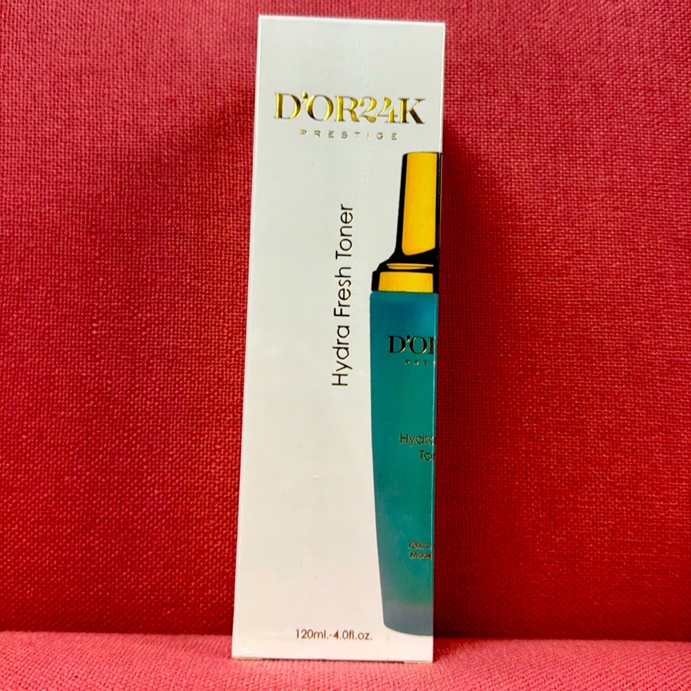 D’OR24K Hydra Fresh facial toner.